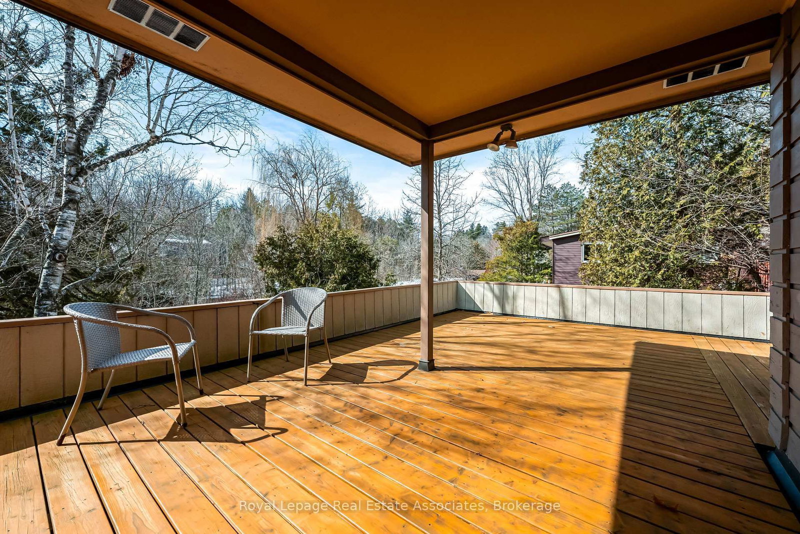 Detached House for sale at 8 Ann Street, Halton Hills, Ontario, L7G 2V2 - Georgetown - MLS: W12871886