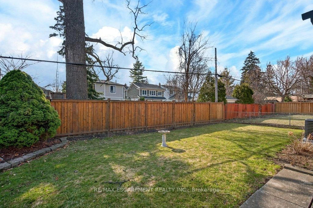 Listing Image 44