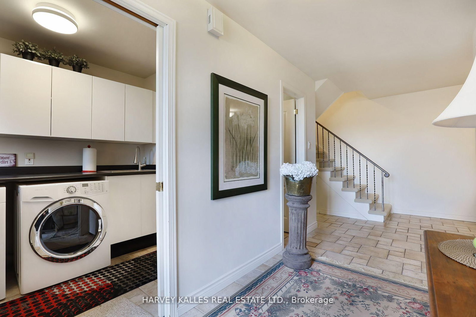 TH16-18 La Rose Avenue, Toronto, ON, photo 4