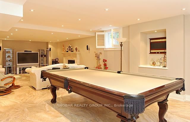 1426 Lorne Park Rd, Mississauga, L5H 3B3 | Image 3