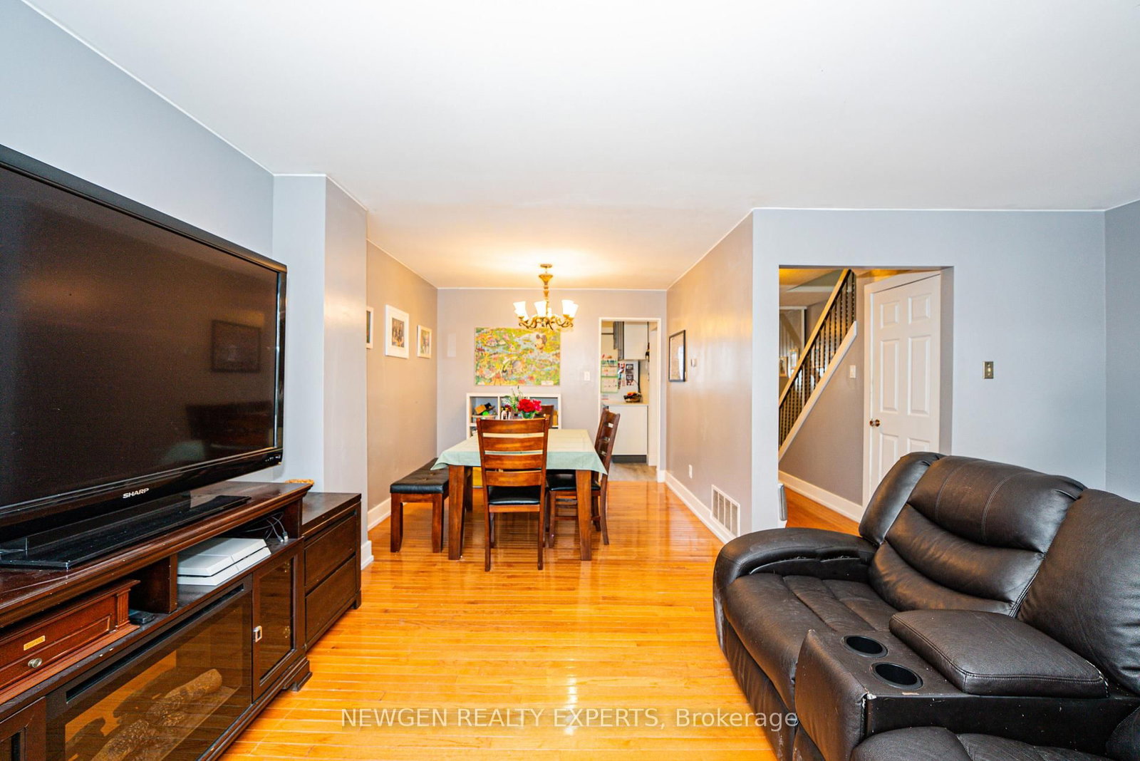 Townhouse sold at 87 Moregate Crescent, Brampton, Ontario, L6S 3K9 - Central Park - MLS: W12872678