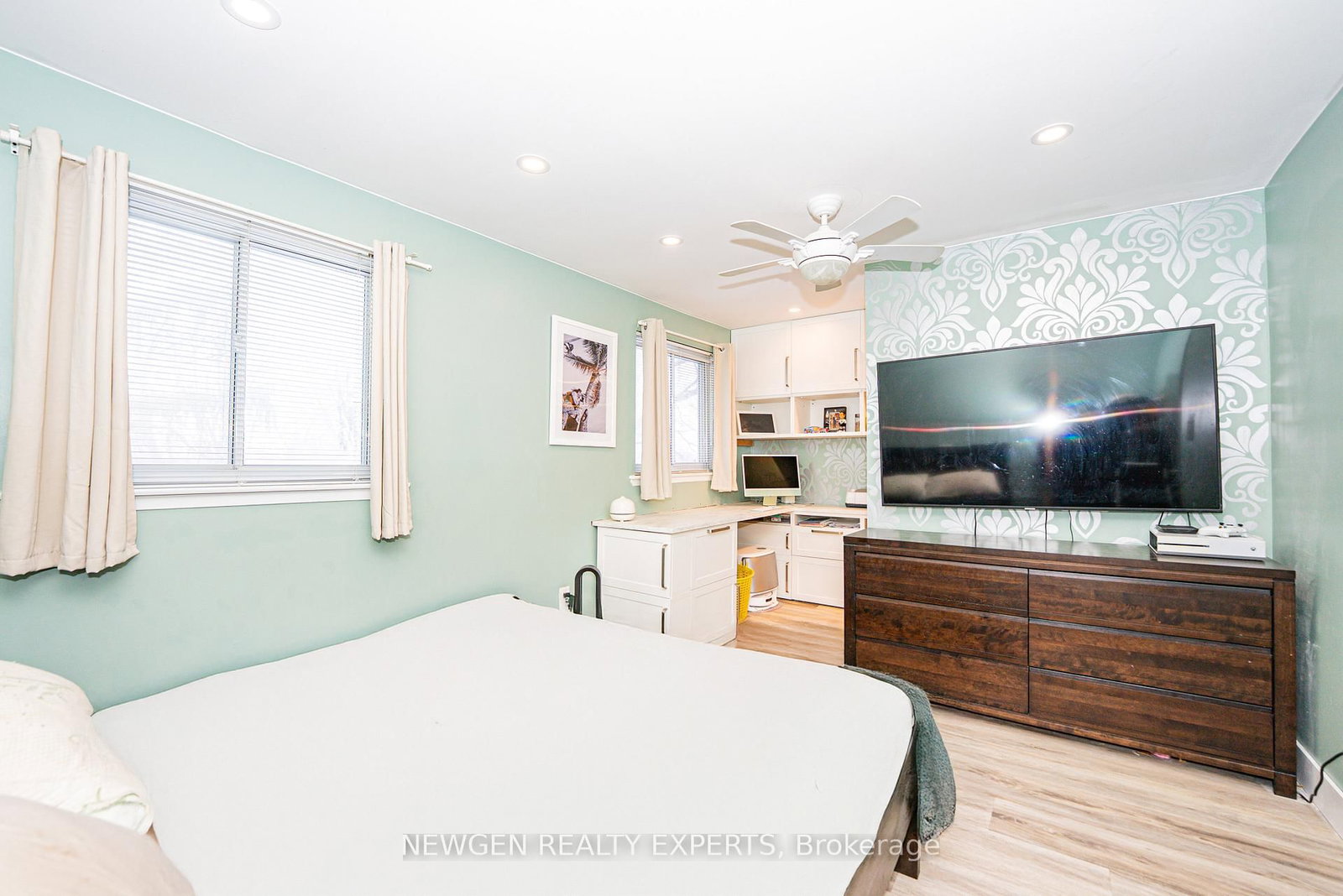 Townhouse sold at 87 Moregate Crescent, Brampton, Ontario, L6S 3K9 - Central Park - MLS: W12872678