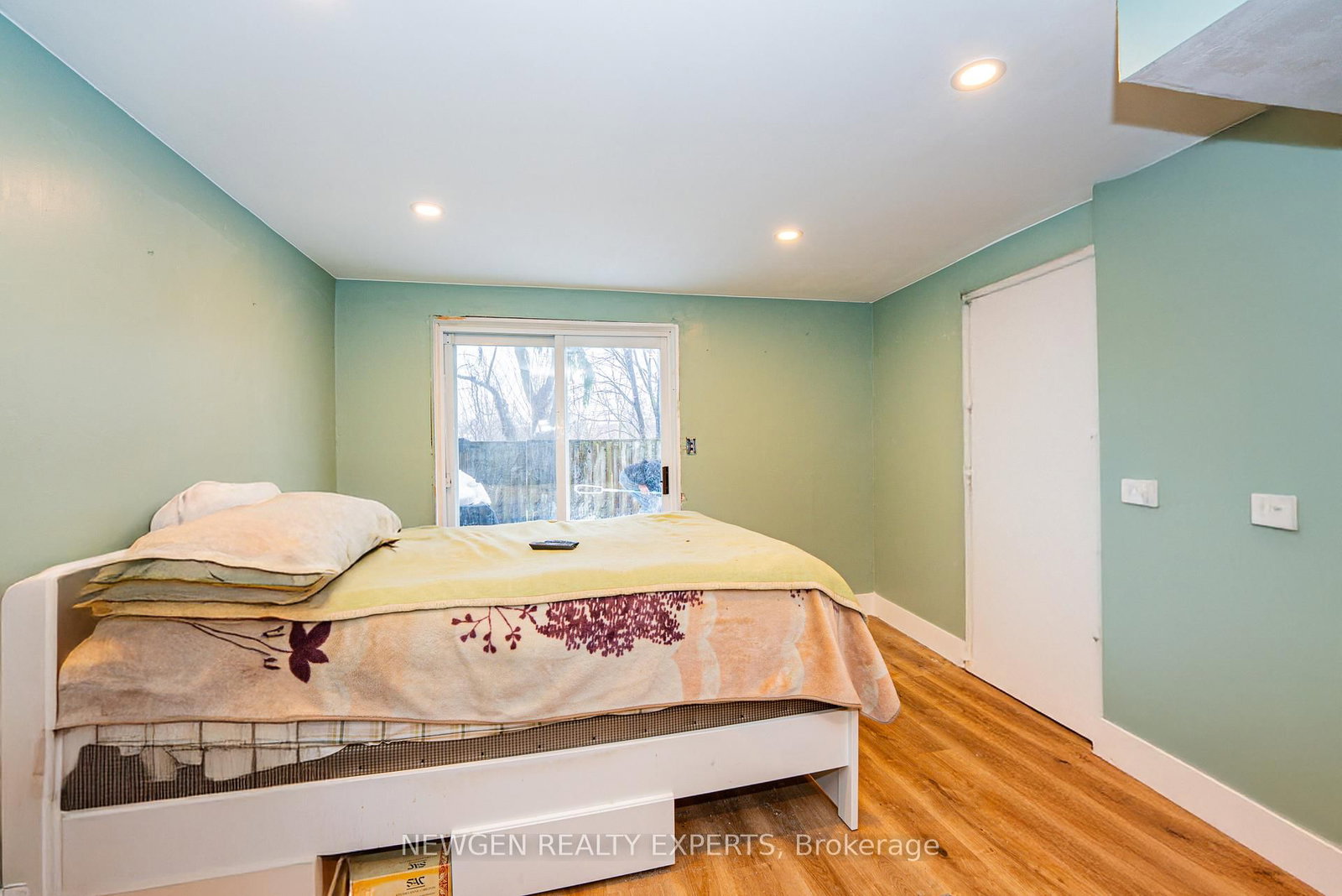 Townhouse sold at 87 Moregate Crescent, Brampton, Ontario, L6S 3K9 - Central Park - MLS: W12872678