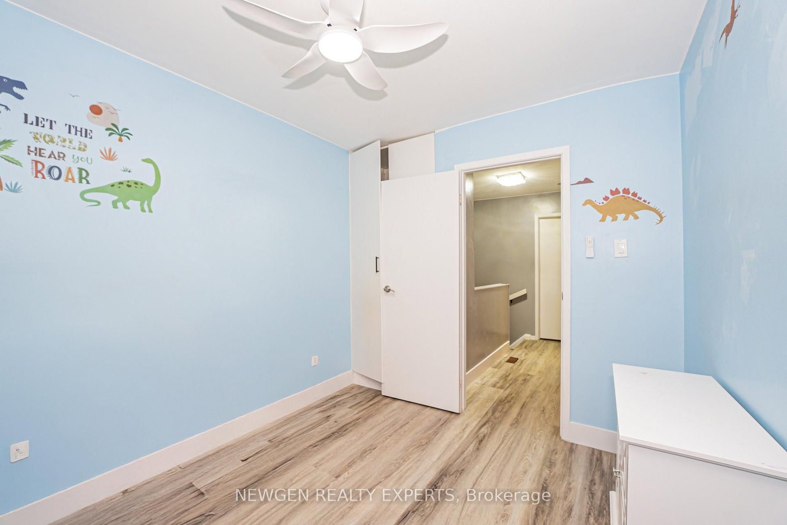 Townhouse sold at 87 Moregate Crescent, Brampton, Ontario, L6S 3K9 - Central Park - MLS: W12872678