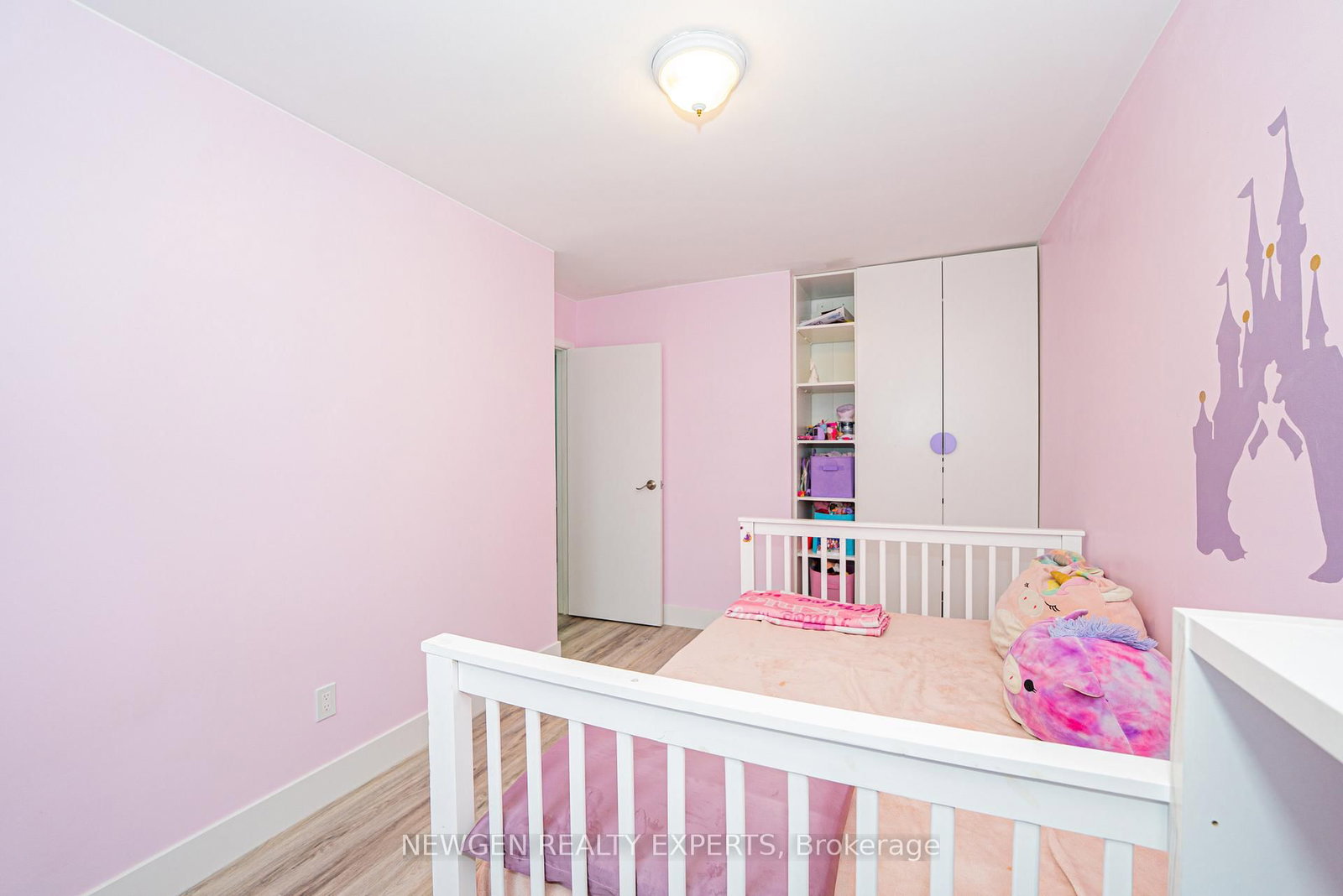 Townhouse sold at 87 Moregate Crescent, Brampton, Ontario, L6S 3K9 - Central Park - MLS: W12872678