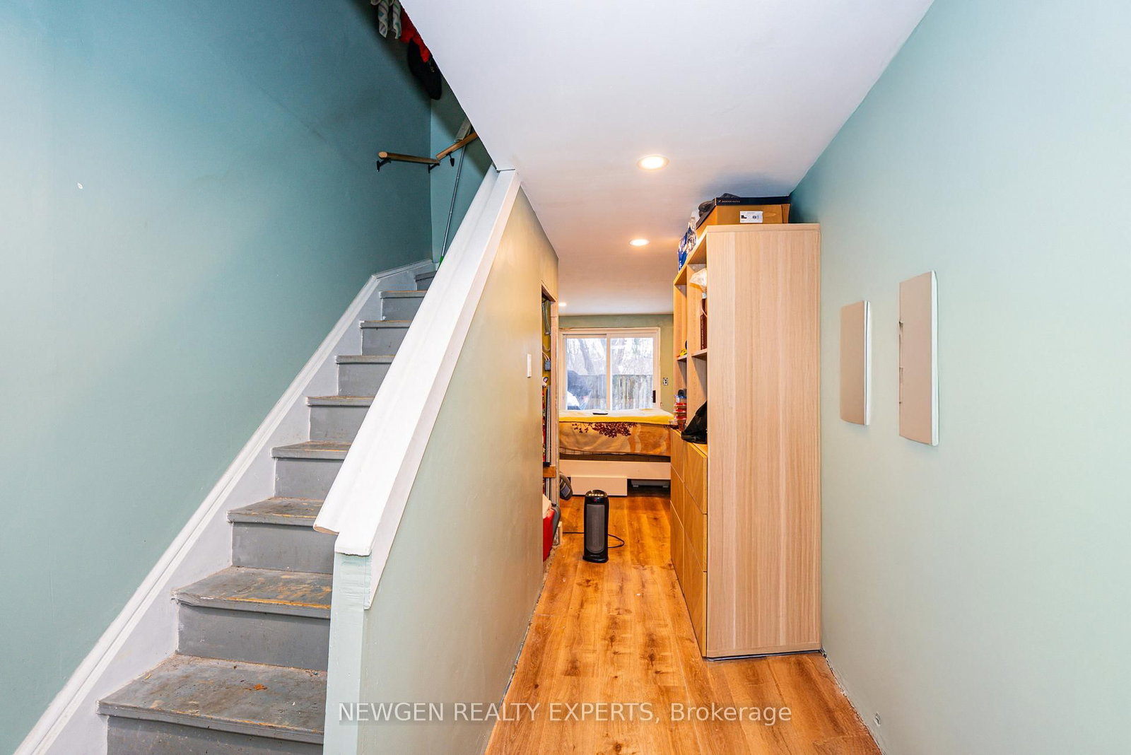 Townhouse sold at 87 Moregate Crescent, Brampton, Ontario, L6S 3K9 - Central Park - MLS: W12872678