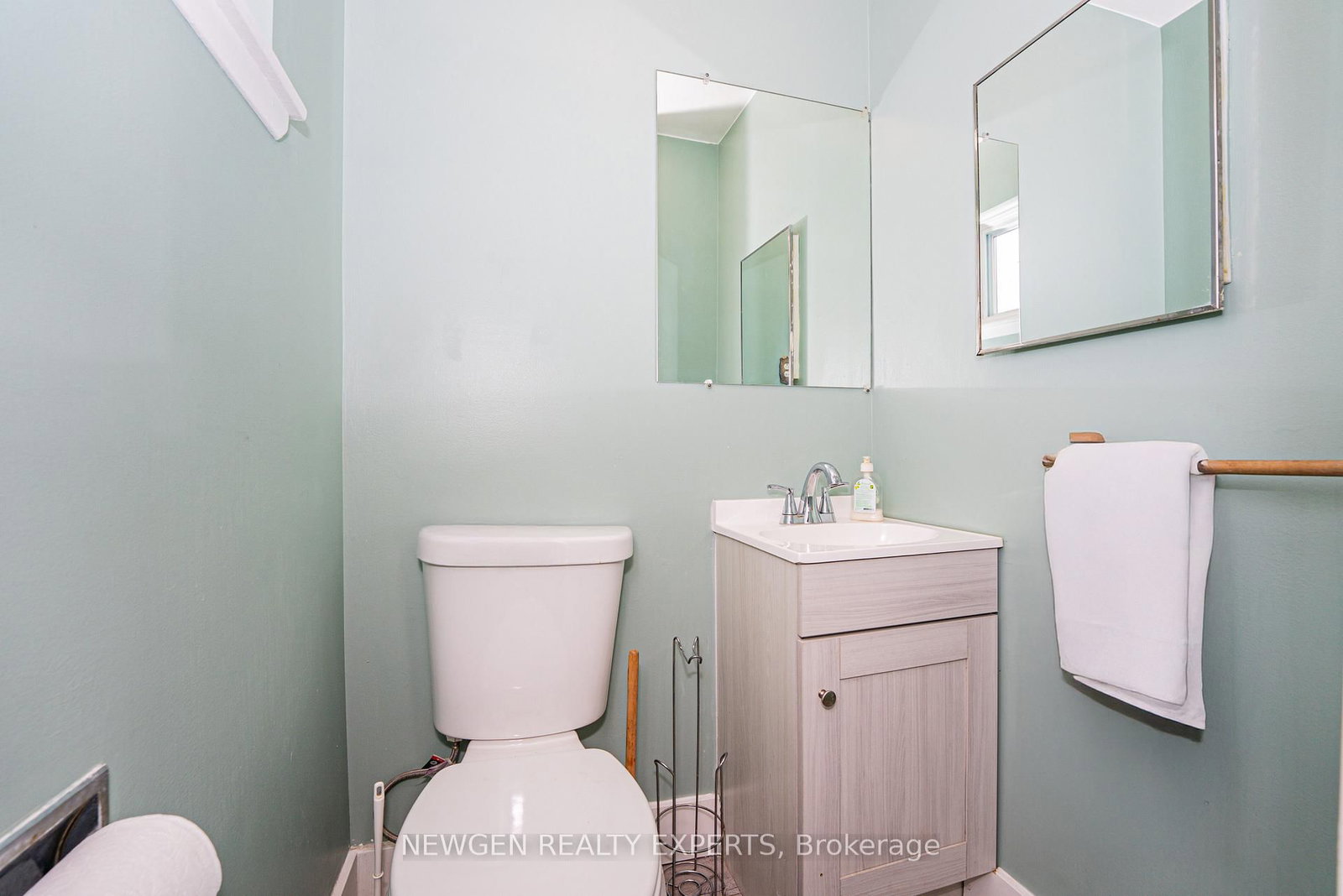 Townhouse sold at 87 Moregate Crescent, Brampton, Ontario, L6S 3K9 - Central Park - MLS: W12872678