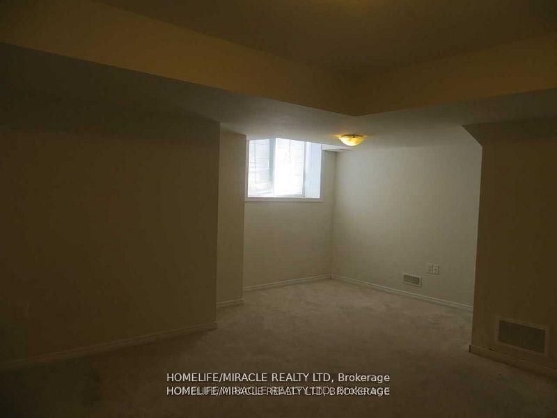 142 Golden Springs Drive • Brampton, ON photo 16