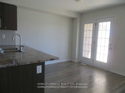 142 Golden Springs Drive • Brampton, ON photo 9