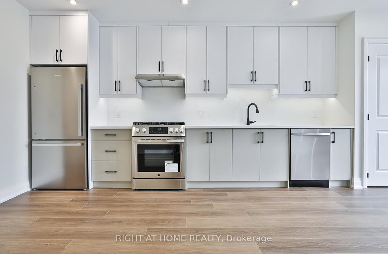 1 - 39 Fifteenth St, Toronto, M8V 3J3 | Image 3