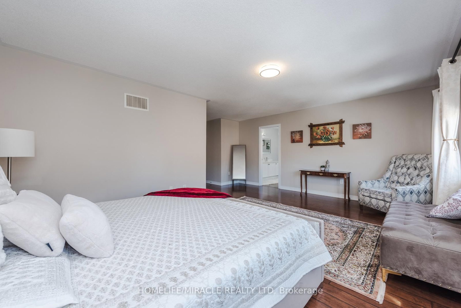 Detached House for sale at 28 Iverson Drive, Brampton, Ontario, L6X 0L6 - Credit Valley - MLS: W12873394