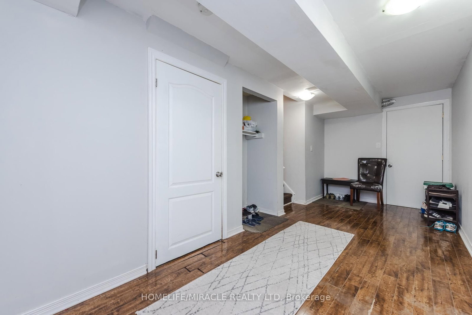 Detached House for sale at 28 Iverson Drive, Brampton, Ontario, L6X 0L6 - Credit Valley - MLS: W12873394