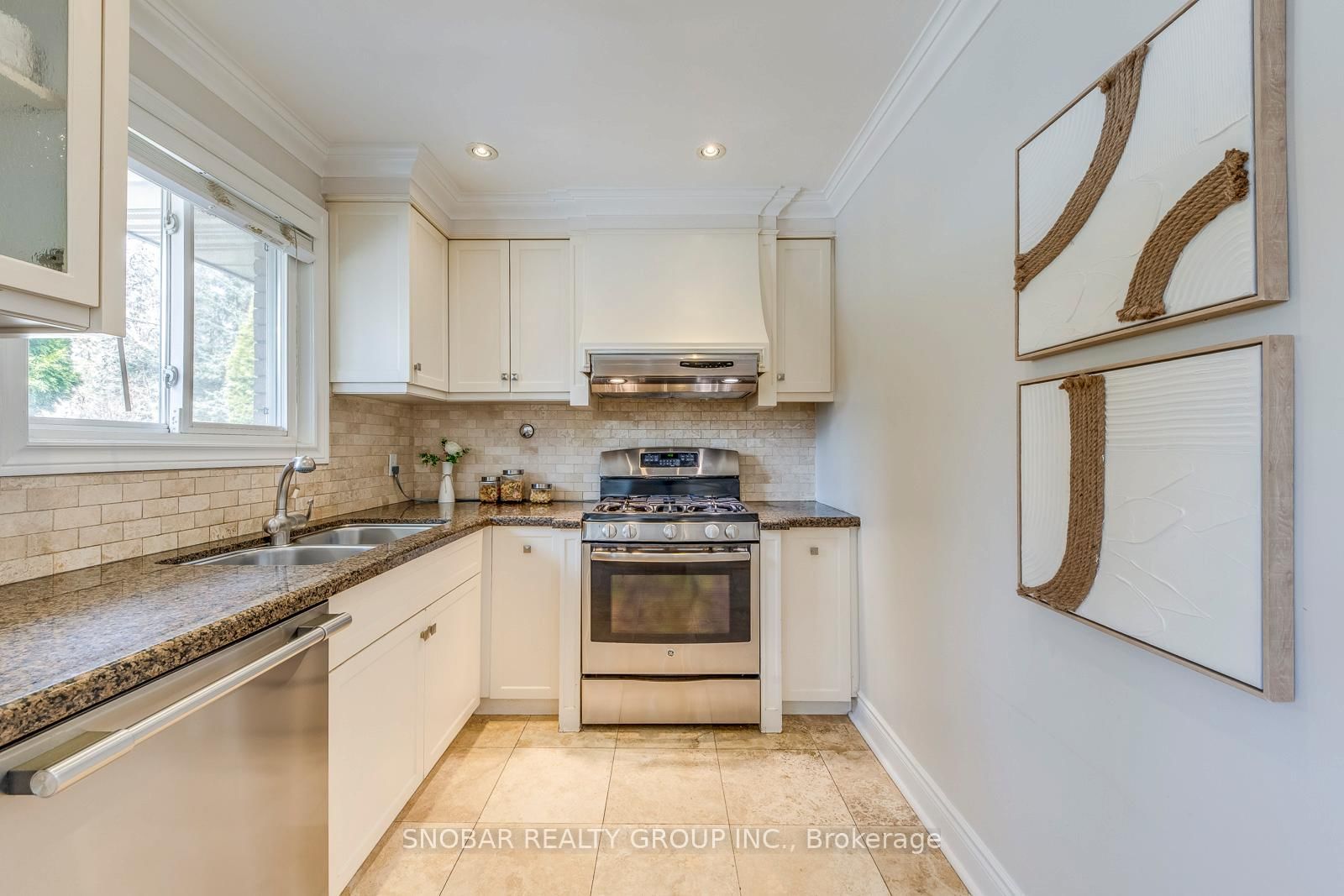 Detached House for sale at 71 Premium Way, Mississauga, Ontario, L5B 1A1 - Cooksville - MLS: W12873728