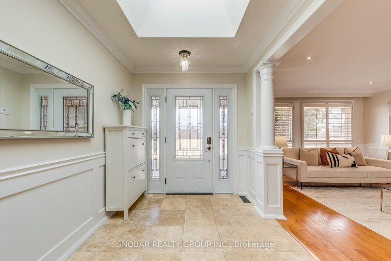 71 Premium Way, Mississauga, L5B 1A1 | Image 3