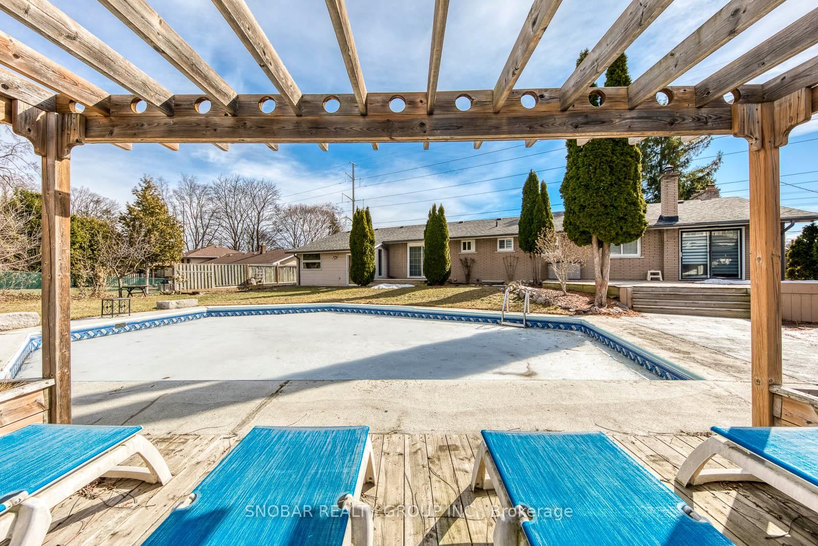 Detached House for sale at 71 Premium Way, Mississauga, Ontario, L5B 1A1 - Cooksville - MLS: W12873728