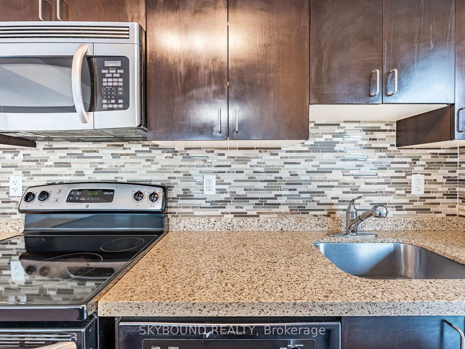 Condo for lease at 503-155 Legion Road, Toronto, Ontario, M8Y 0A7 - Mimico - MLS: W12874108