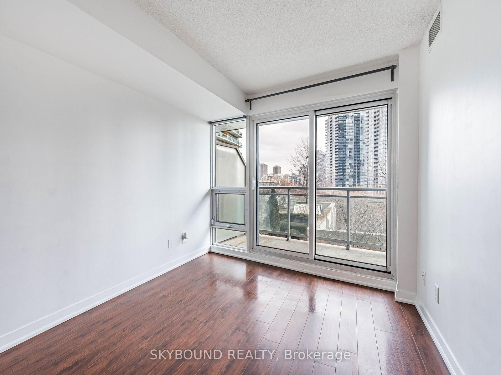 Condo for lease at 503-155 Legion Road, Toronto, Ontario, M8Y 0A7 - Mimico - MLS: W12874108
