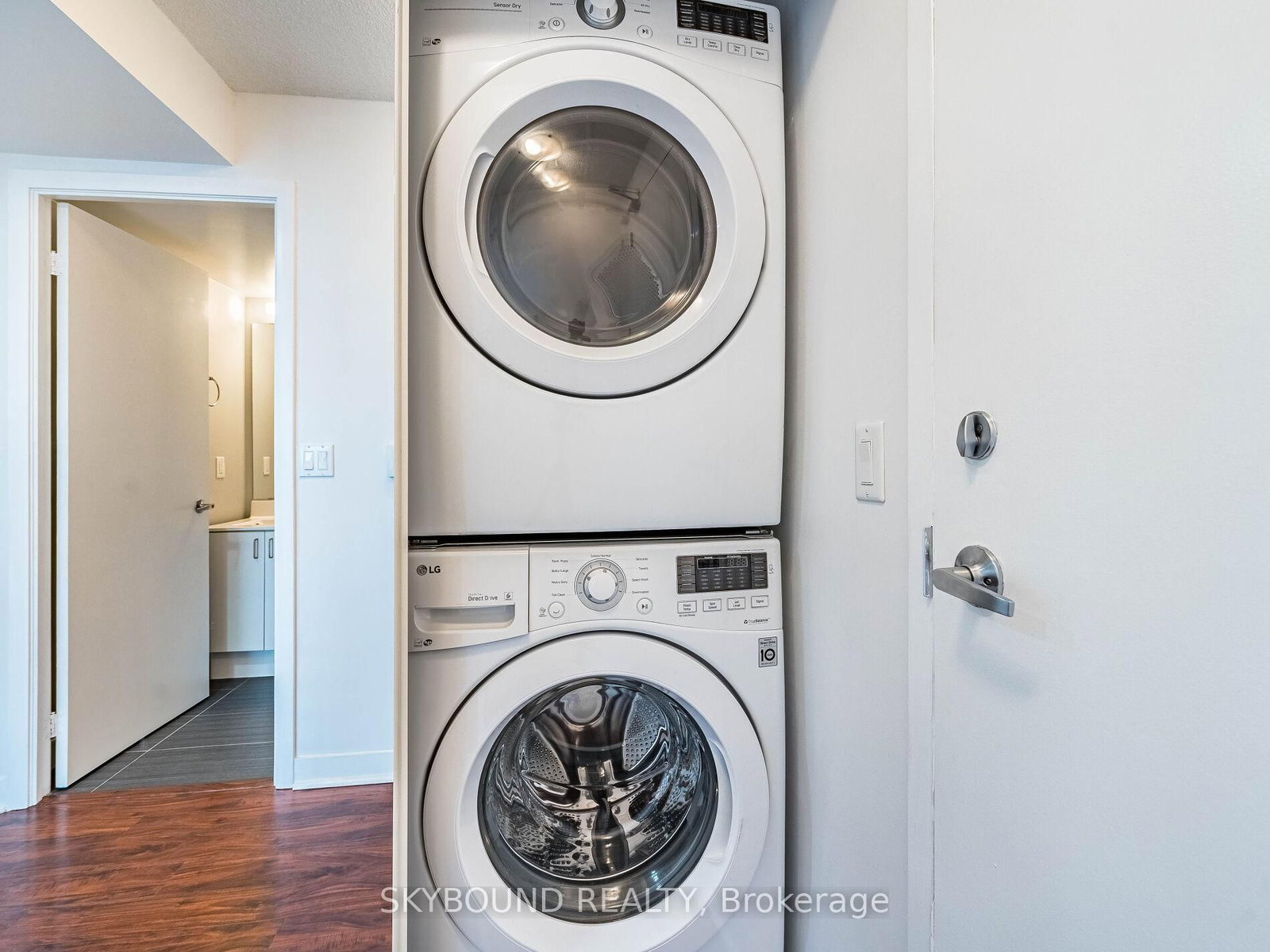 Condo for lease at 503-155 Legion Road, Toronto, Ontario, M8Y 0A7 - Mimico - MLS: W12874108