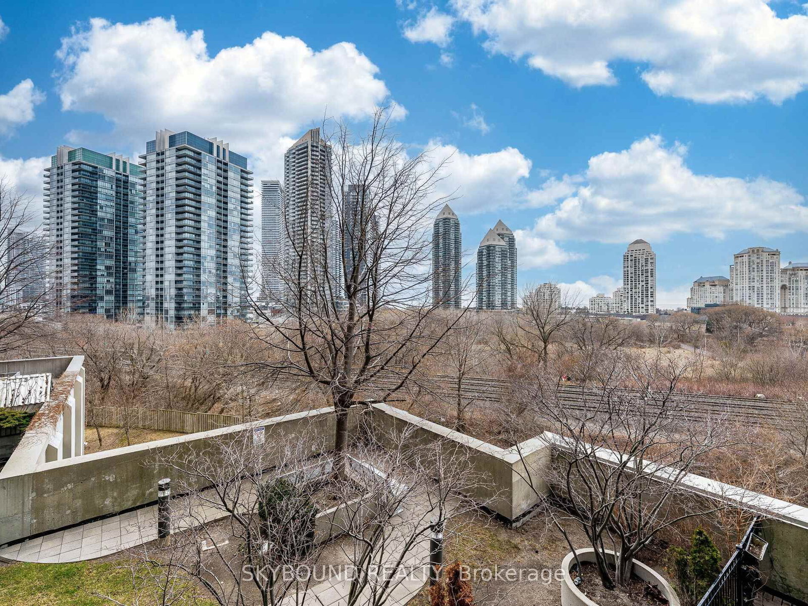 Condo for lease at 503-155 Legion Road, Toronto, Ontario, M8Y 0A7 - Mimico - MLS: W12874108