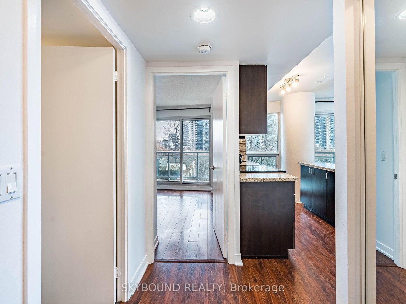 Condo for lease at 503-155 Legion Road, Toronto, Ontario, M8Y 0A7 - Mimico - MLS: W12874108