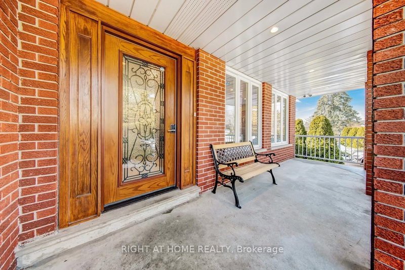 397 Maple Leaf Dr, Toronto, M6L 1P4 | Image 3