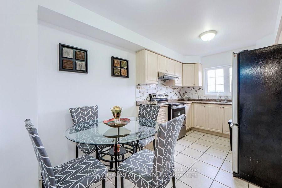 Townhouse for sale at 3-620 Ferguson Drive, Milton, Ontario, L9T 0M7 - Beaty - MLS: W12874182