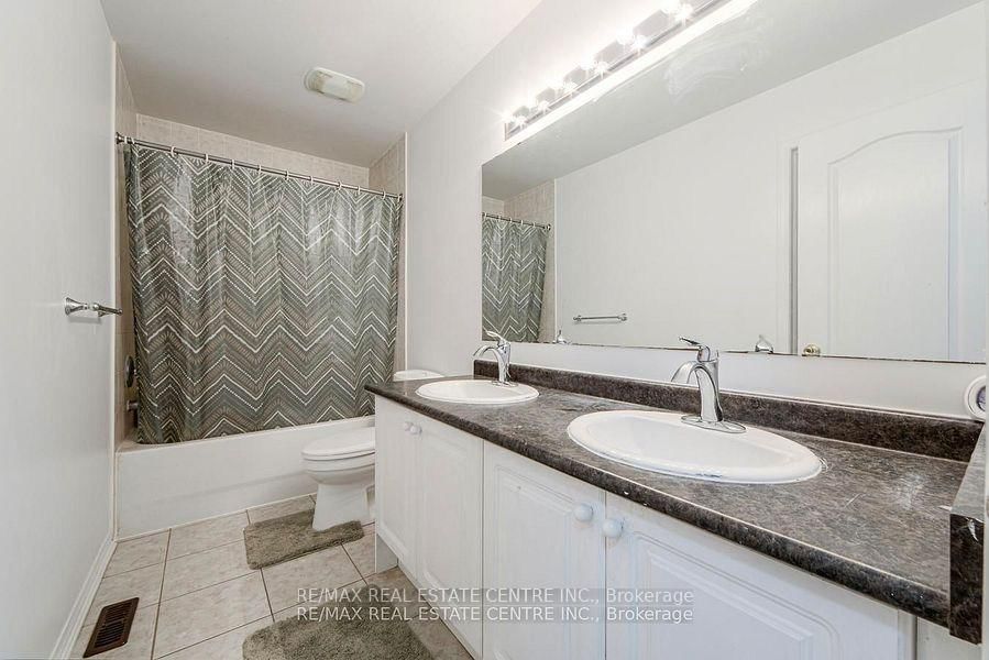 Townhouse for sale at 3-620 Ferguson Drive, Milton, Ontario, L9T 0M7 - Beaty - MLS: W12874182