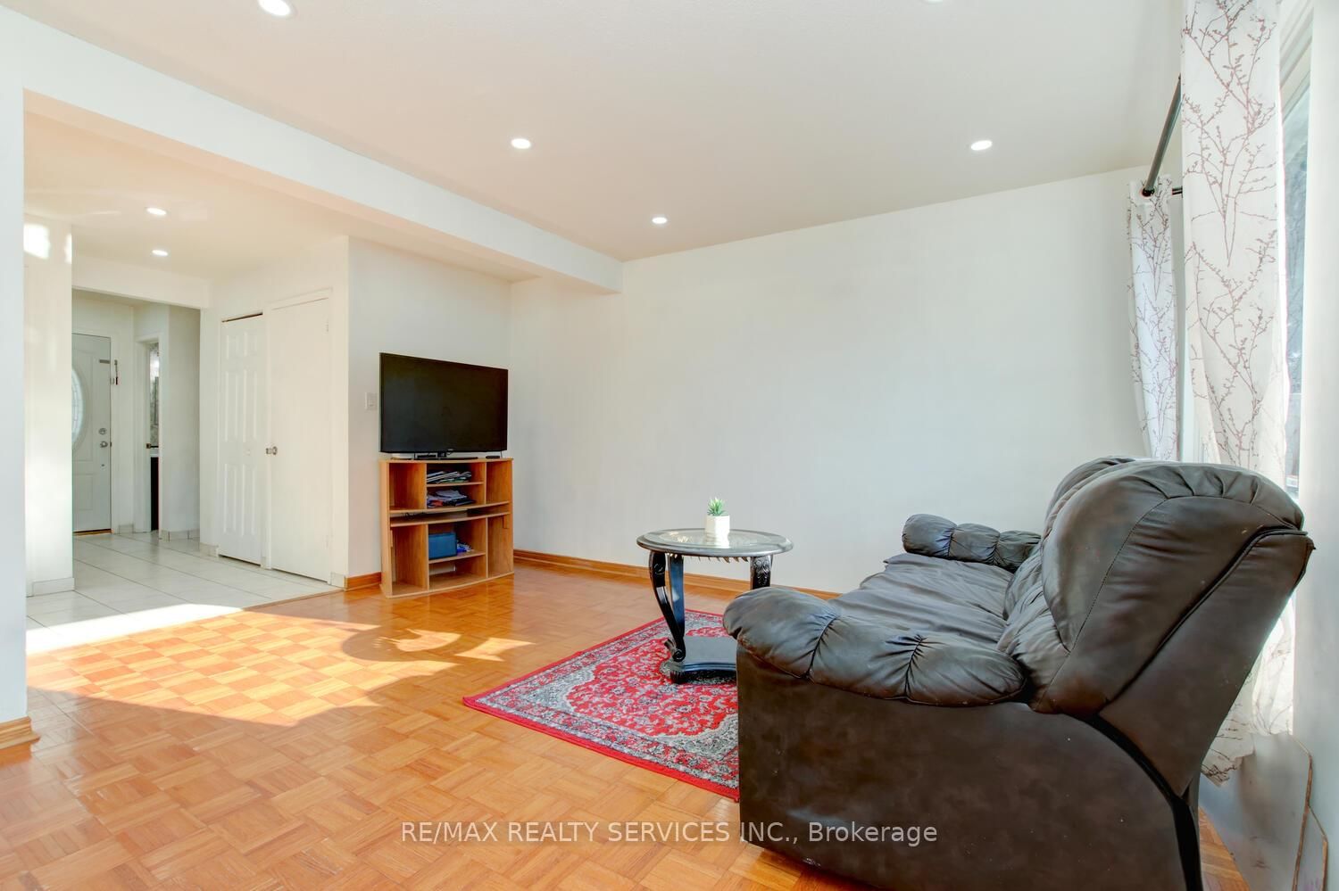 Townhouse for sale at 49-44 Franklin Court, Brampton, Ontario, L6T 3Z1 - Bramalea West Industrial - MLS: W12874408