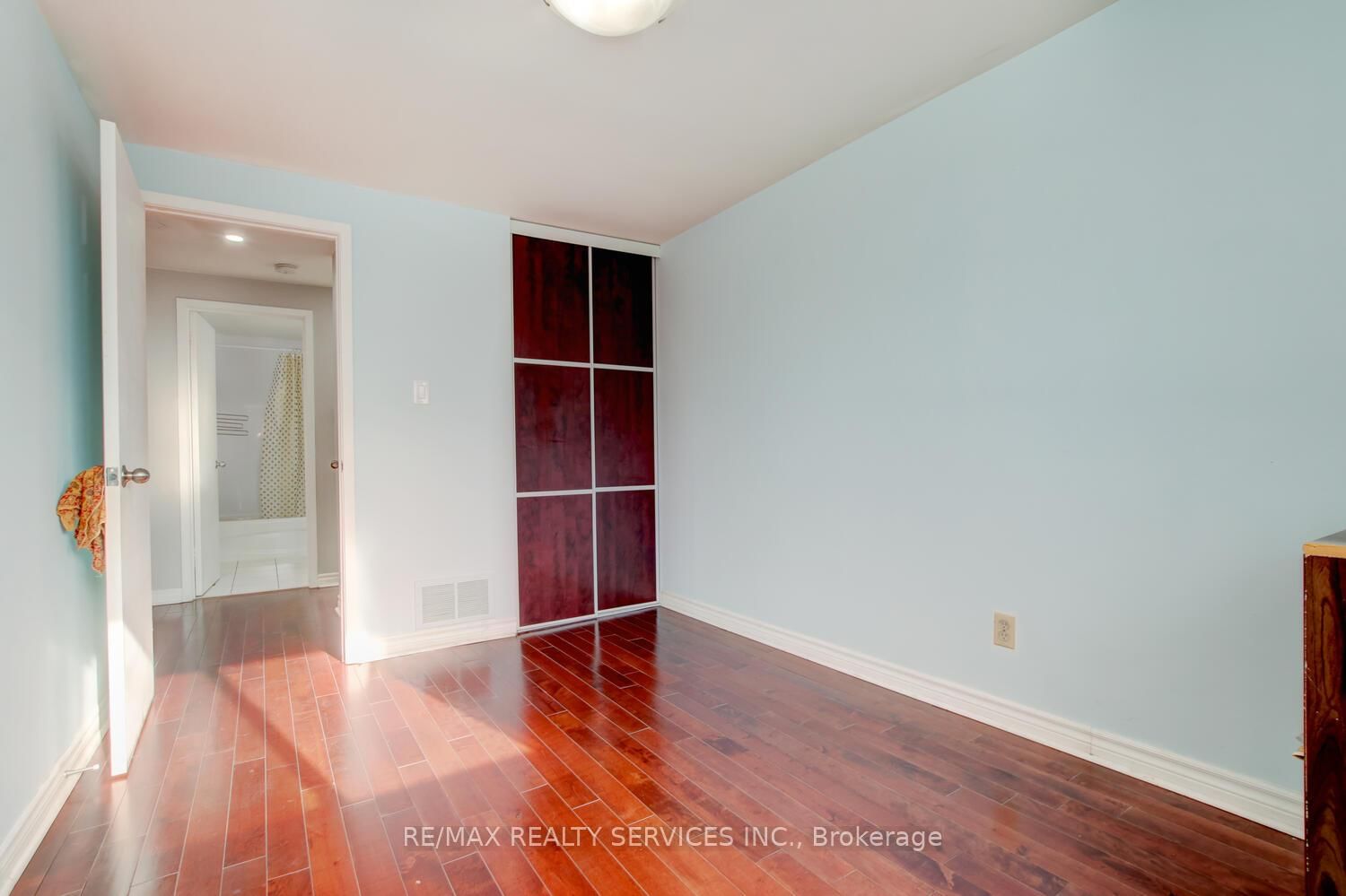 Townhouse for sale at 49-44 Franklin Court, Brampton, Ontario, L6T 3Z1 - Bramalea West Industrial - MLS: W12874408