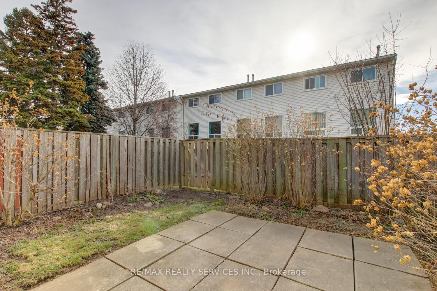 Townhouse for sale at 49-44 Franklin Court, Brampton, Ontario, L6T 3Z1 - Bramalea West Industrial - MLS: W12874408