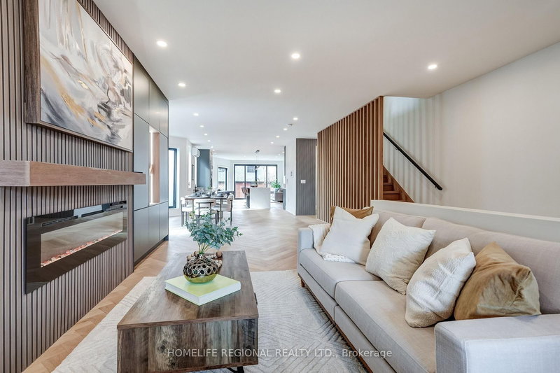 12 Macdonell Ave, Toronto, M6R 2A2 | Image 3