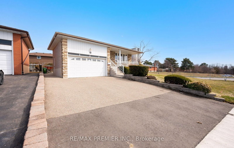 3 Mayberry Rd, Toronto, M3N 2A5 | Image 3