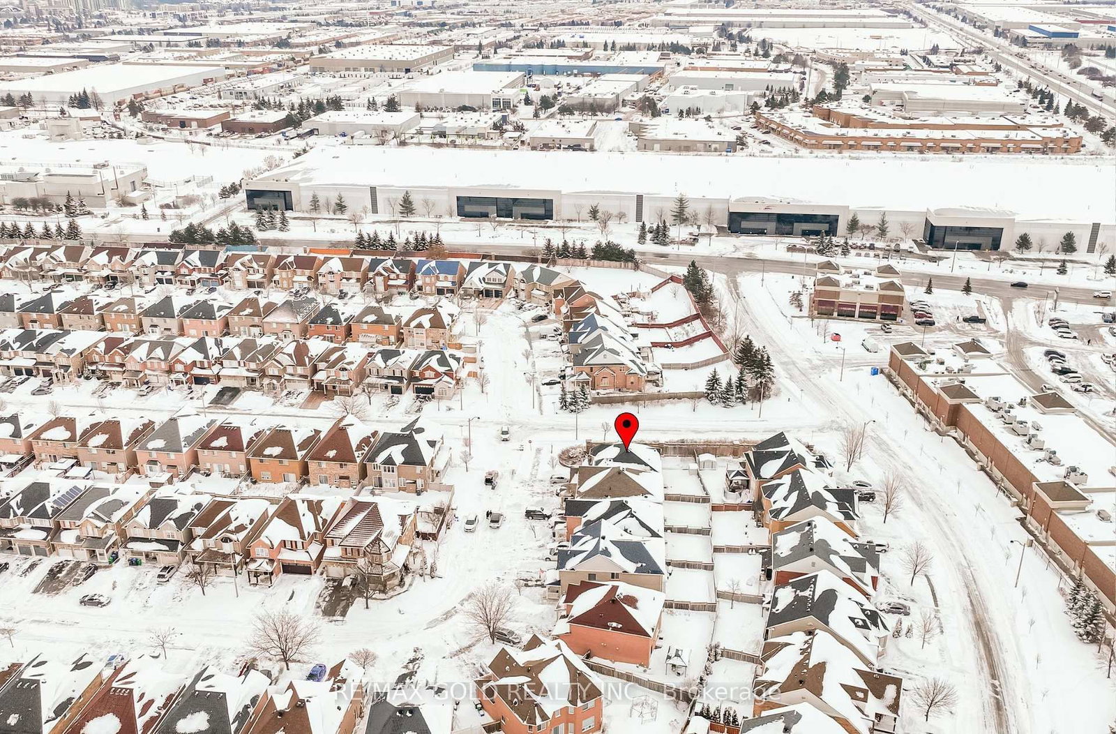 Detached House for sale at 2 Zimmer Street, Brampton, Ontario, L6S 6L3 - Gore Industrial North - MLS: W12875276