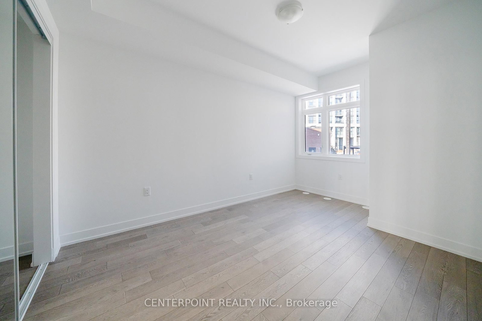 Townhouse for sale at 125-1062 Douglas Mccurdy Common, Mississauga, Ontario, L5G 0C6 - Lakeview - MLS: W12875396