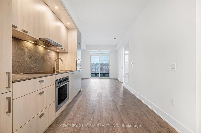 422 - 858 Dupont Street