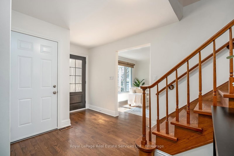 5193 Lakeshore Rd, Burlington, L7L 1C7 | Image 2