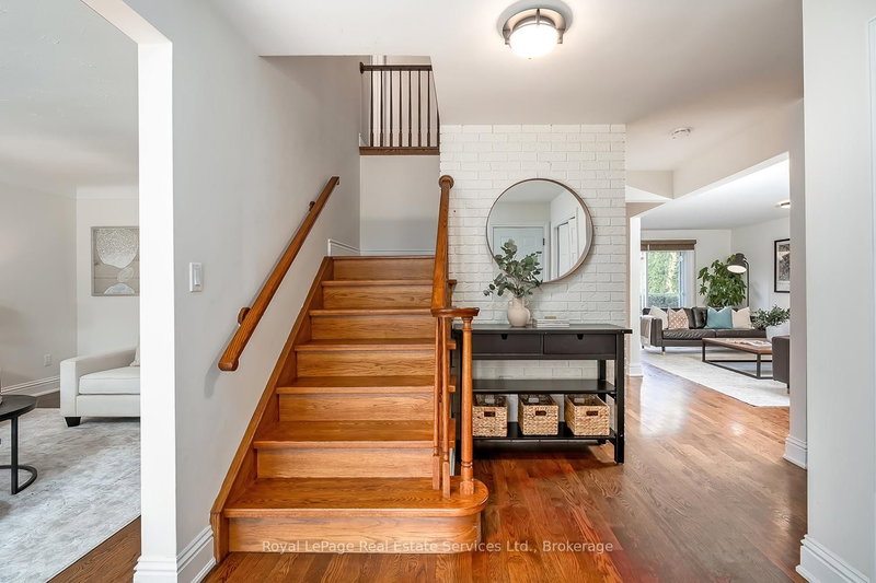 5193 Lakeshore Rd, Burlington, L7L 1C7 | Image 3