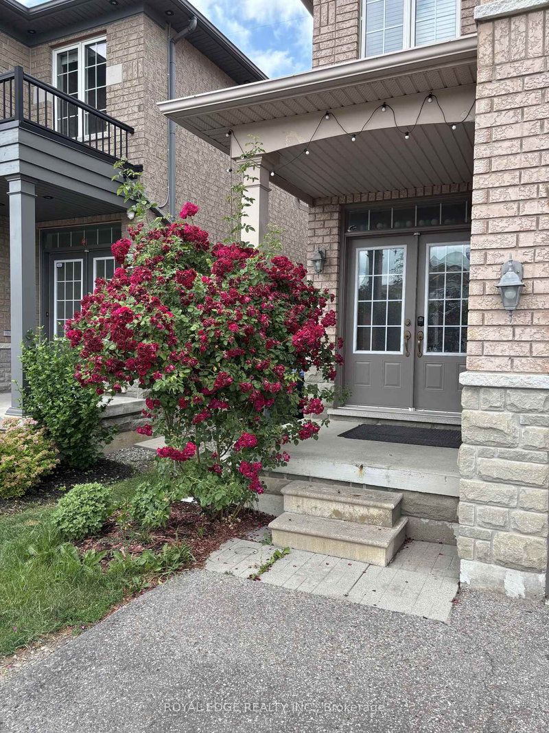 7435 Saint Barbara Blvd, Mississauga, L5W 0G3 | Image 2