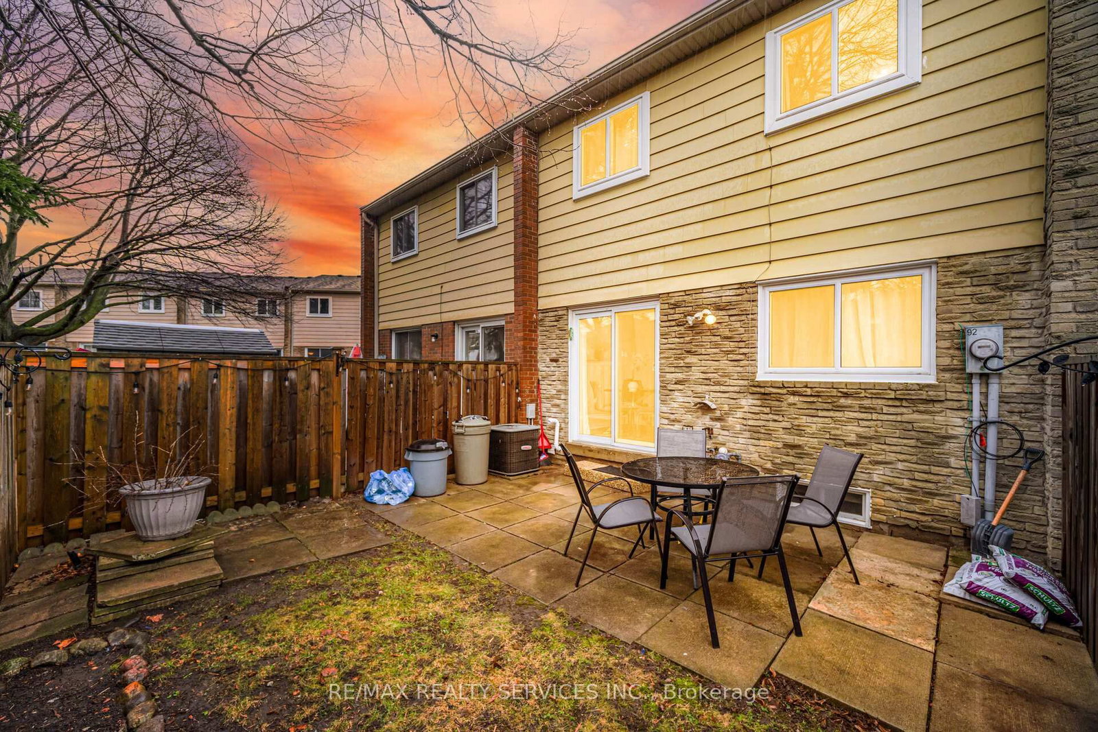 Listing Image 44