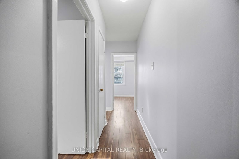 Upper - 515 Marlee Ave, Toronto, M6B 3J3 | Image 3