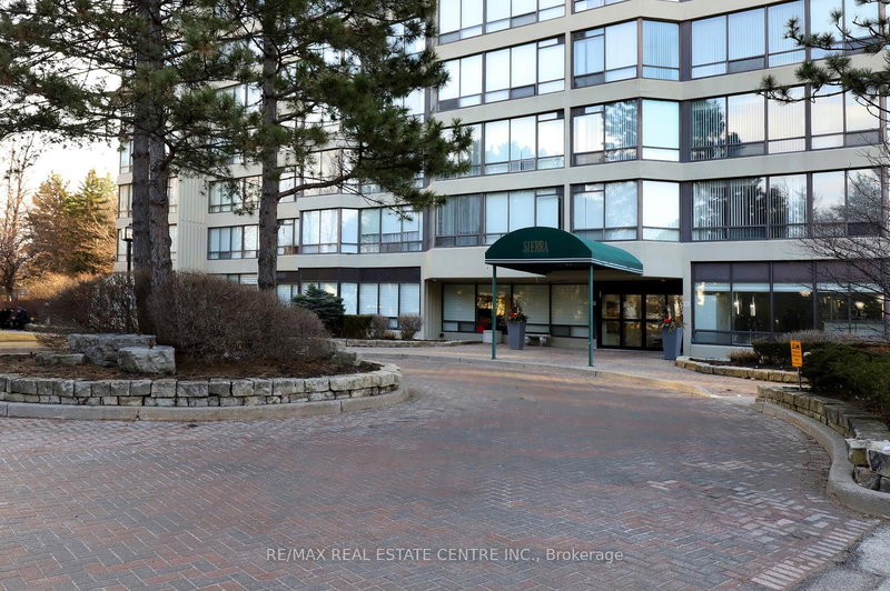 1704 - 26 Hanover Rd, Brampton, L6S 4T2 | Image 2