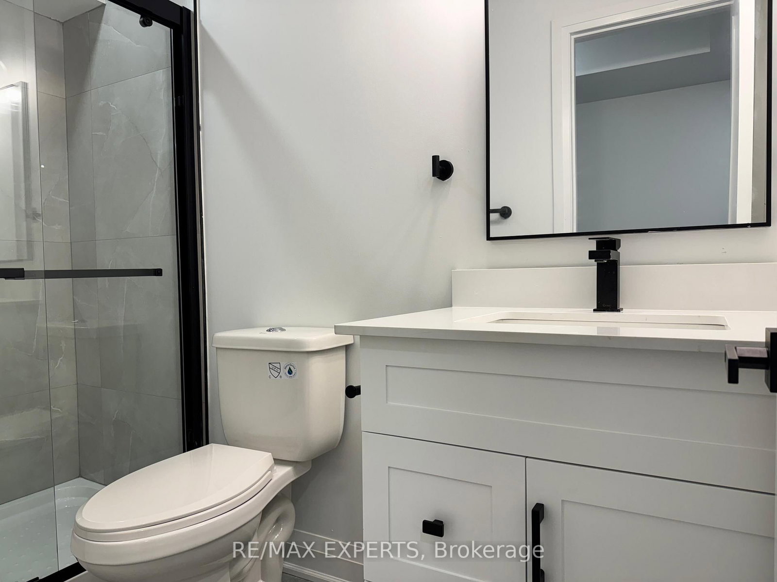 Detached House for lease at 1279 Sweetfern Crescent, Milton, Ontario, L9E 1M1 - Cobban - MLS: W12877112