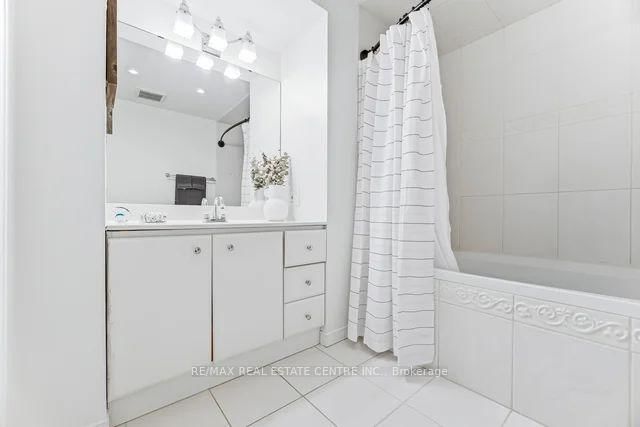 4165 Fieldgate Mississauga,ON L4W 2M9 — Photo 33