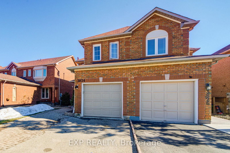 3824 Allcroft Rd, Mississauga, L5N 6V6 | Image 2