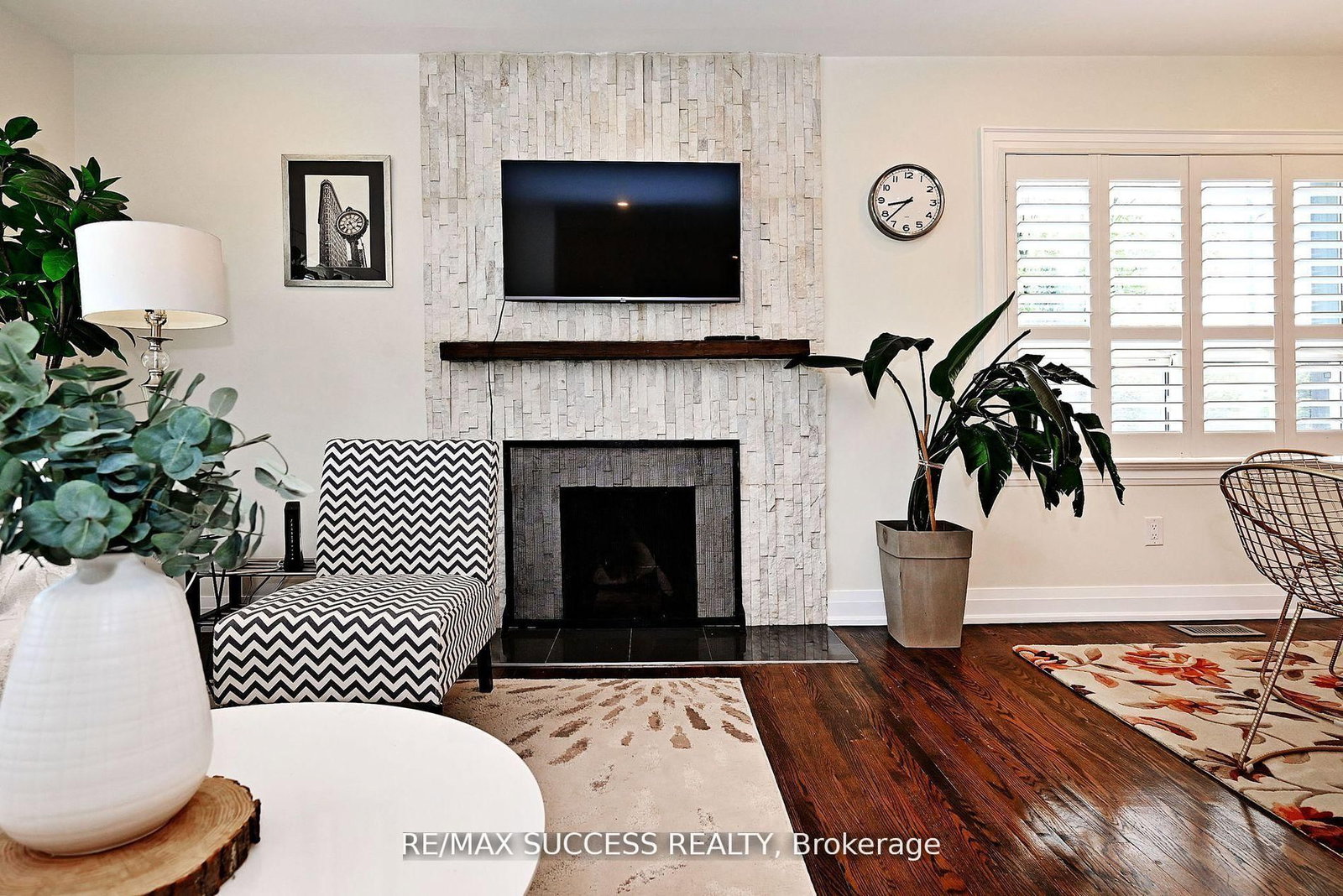 Detached House for sale at 492 Sherin Drive, Oakville, Ontario, L6L 4J8 - West - MLS: W12878136