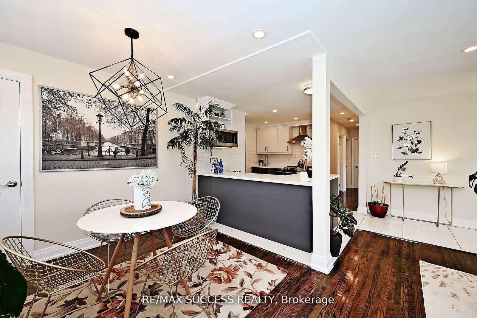 Detached House for sale at 492 Sherin Drive, Oakville, Ontario, L6L 4J8 - West - MLS: W12878136