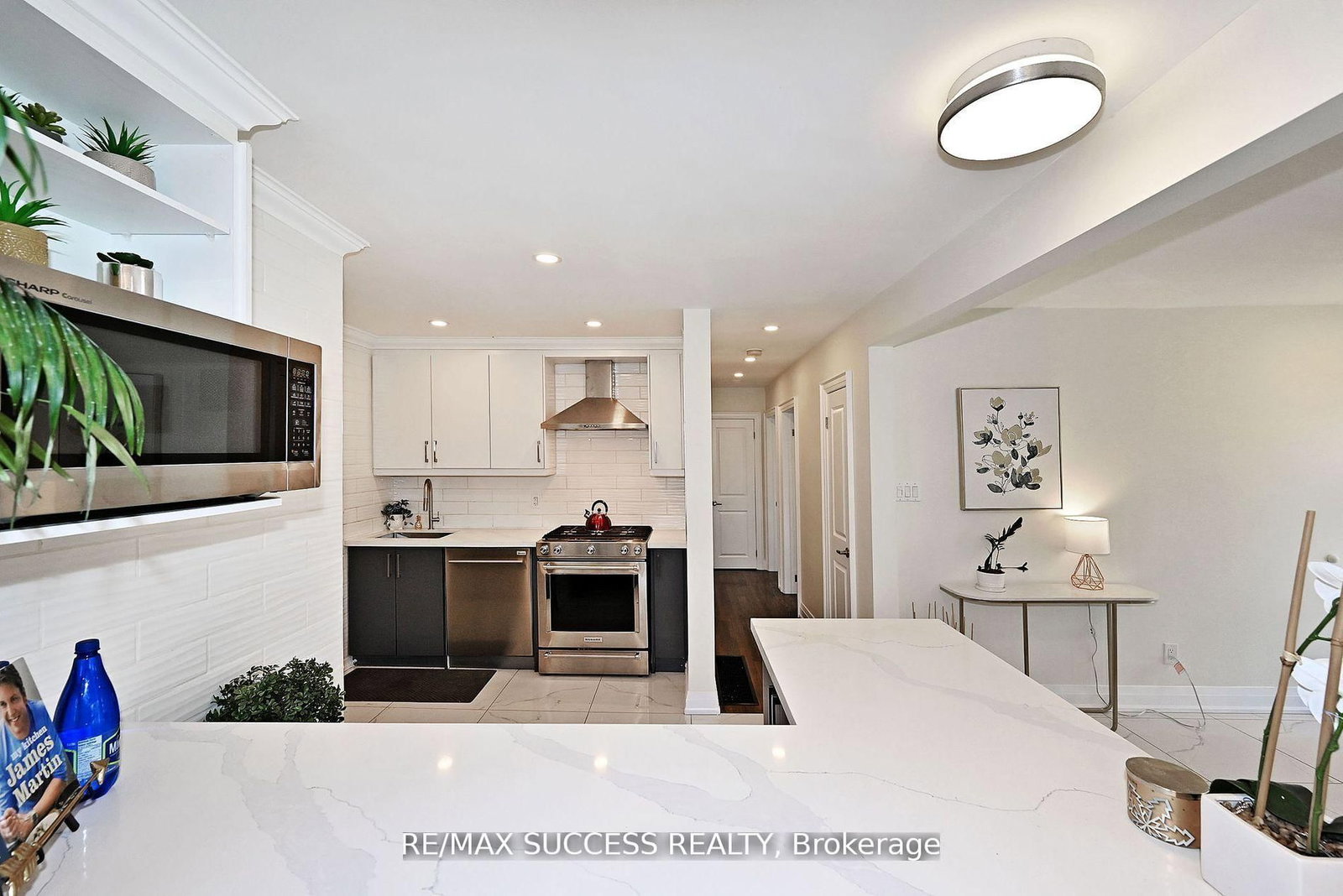 Detached House for sale at 492 Sherin Drive, Oakville, Ontario, L6L 4J8 - West - MLS: W12878136