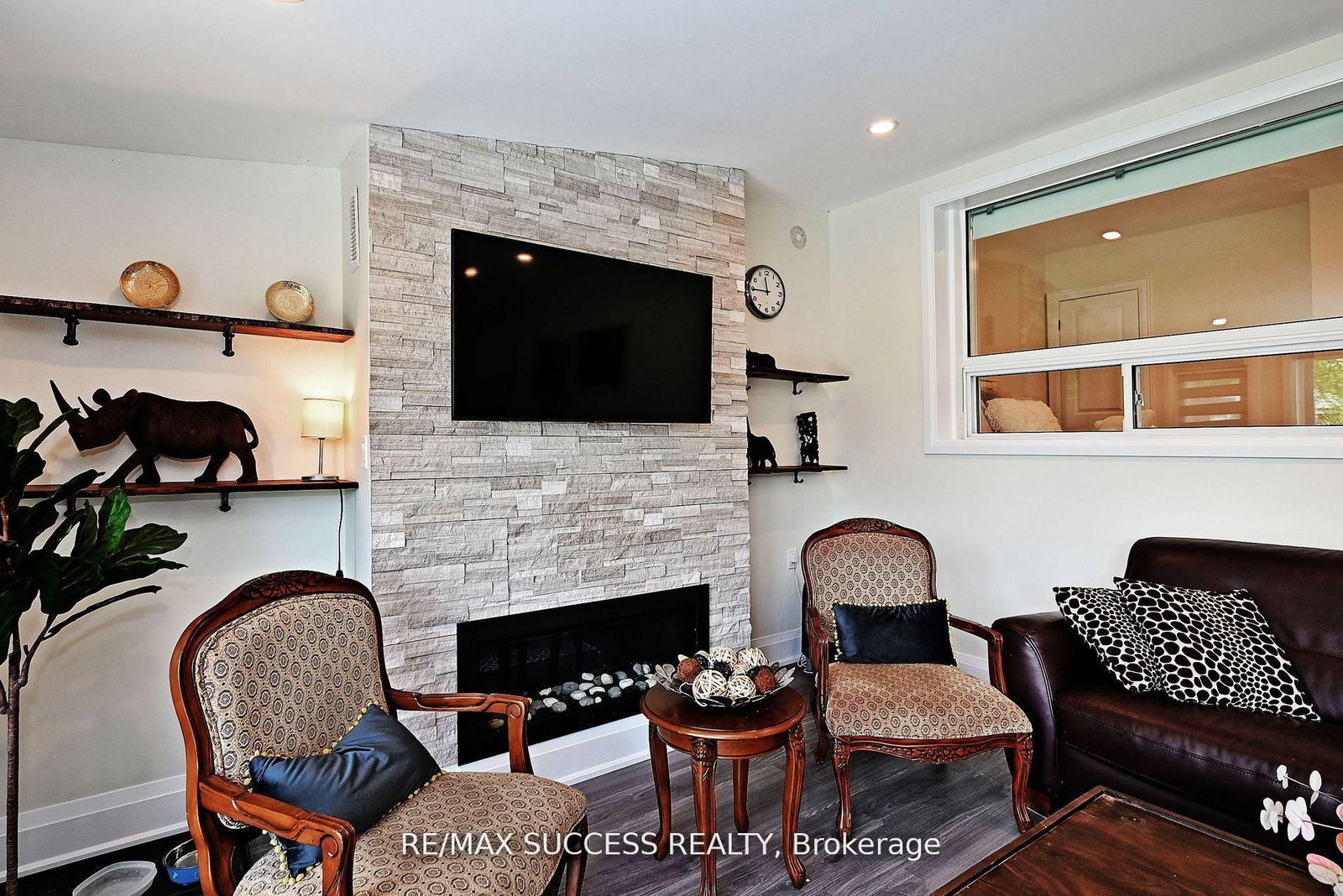 Detached House for sale at 492 Sherin Drive, Oakville, Ontario, L6L 4J8 - West - MLS: W12878136