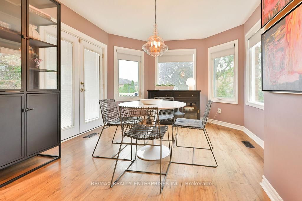 Detached House for sale at 431 Naomi Crescent, Mississauga, Ontario, L5B 3S7 - Fairview - MLS: W12878184