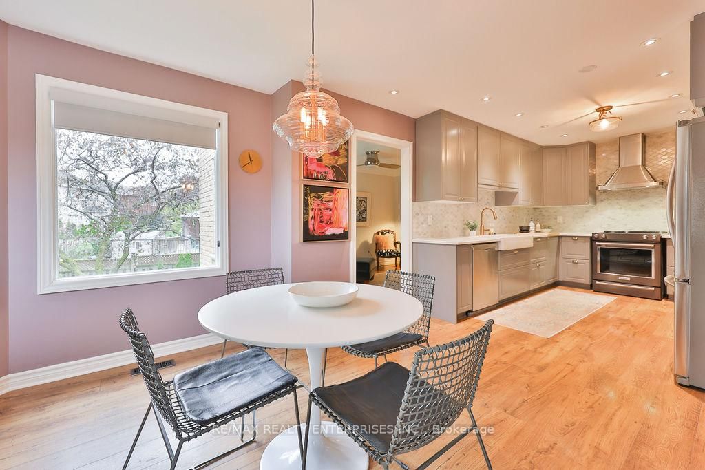 Detached House for sale at 431 Naomi Crescent, Mississauga, Ontario, L5B 3S7 - Fairview - MLS: W12878184